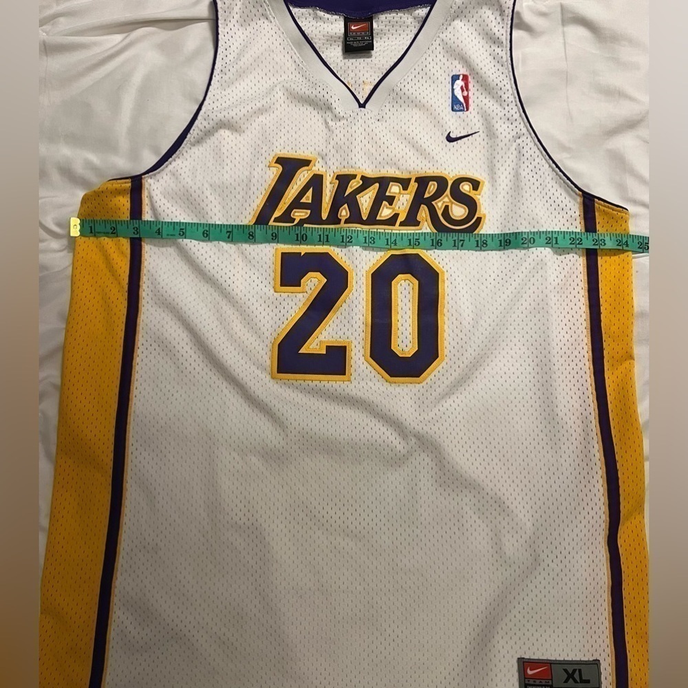 Gary Payton “The Glove” Los Angeles Lakers Nike Vintage Basketball Jersey - Picture 4 of 9